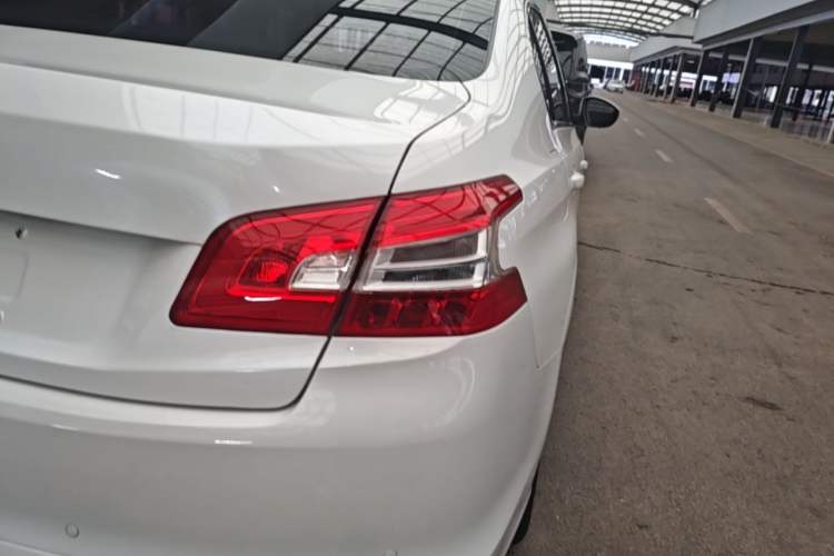 Used Peugeot 408 2016 1.6T Automatic Luxury Edition Right Rear Taillight