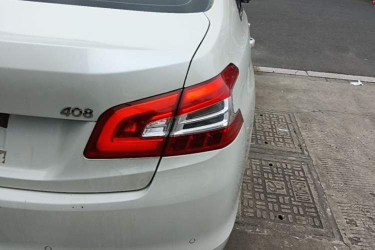 Used Peugeot 408 2016 1.6T Automatic Luxury Edition Right Rear Taillight