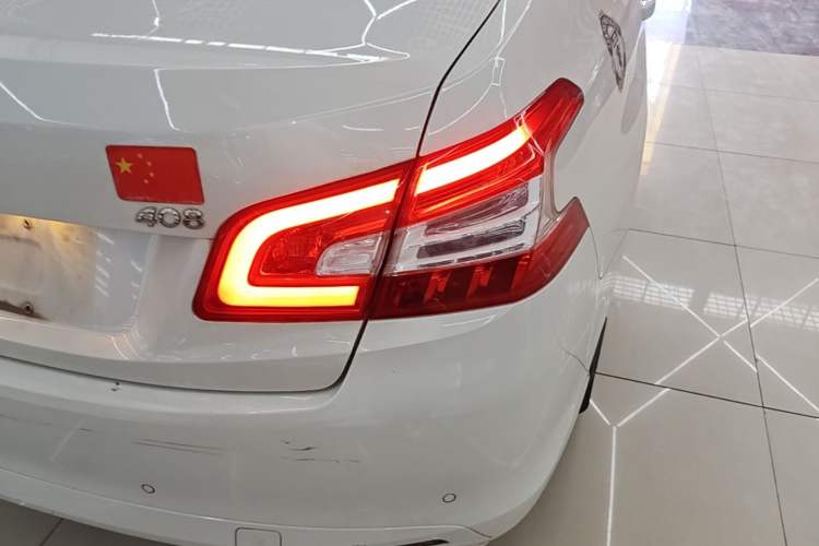 Used Peugeot 408 2016 1.6T Automatic Luxury Edition Right Rear Taillight