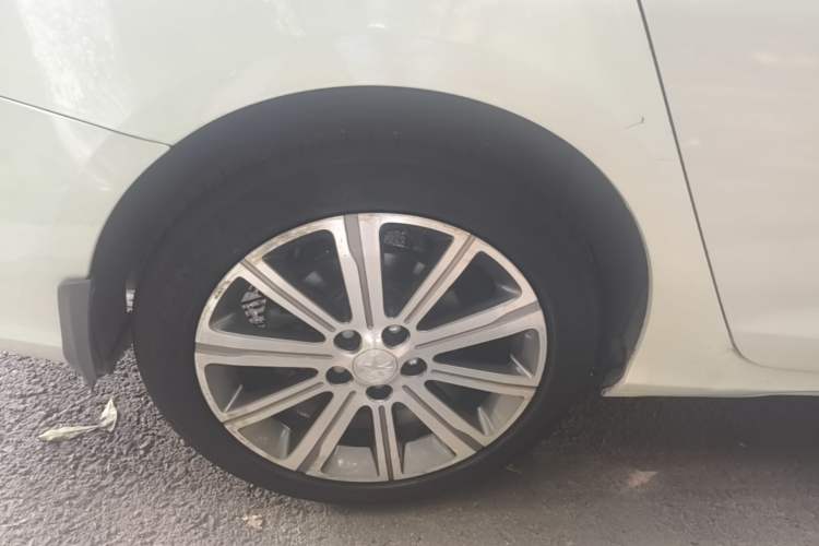 Used Peugeot 408 2016 1.6T Automatic Luxury Edition Right Rear Wheel Hub
