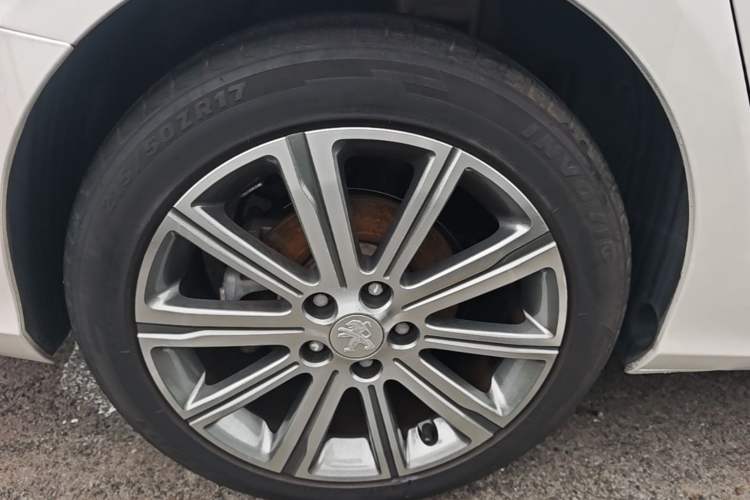 Used Peugeot 408 2016 1.6T Automatic Luxury Edition Right Rear Wheel Hub