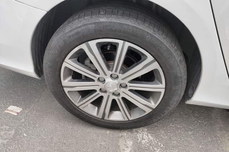 Used Peugeot 408 2016 1.6T Automatic Luxury Edition Right Rear Wheel Hub