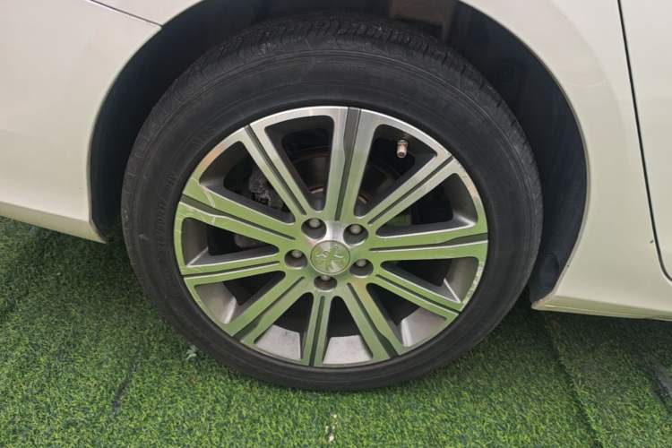 Used Peugeot 408 2016 1.6T Automatic Luxury Edition Right Rear Wheel Hub