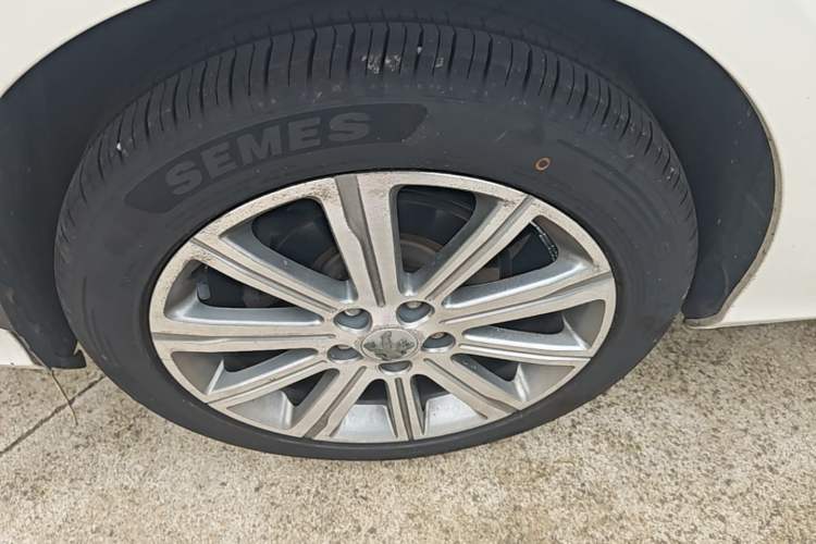 Used Peugeot 408 2016 1.6T Automatic Luxury Edition Right Rear Wheel Hub