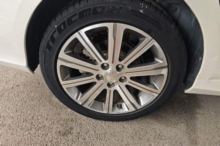 Used Peugeot 408 2016 1.6T Automatic Luxury Edition Right Rear Wheel Hub