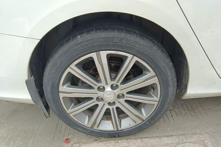 Used Peugeot 408 2016 1.6T Automatic Luxury Edition Right Rear Wheel Hub
