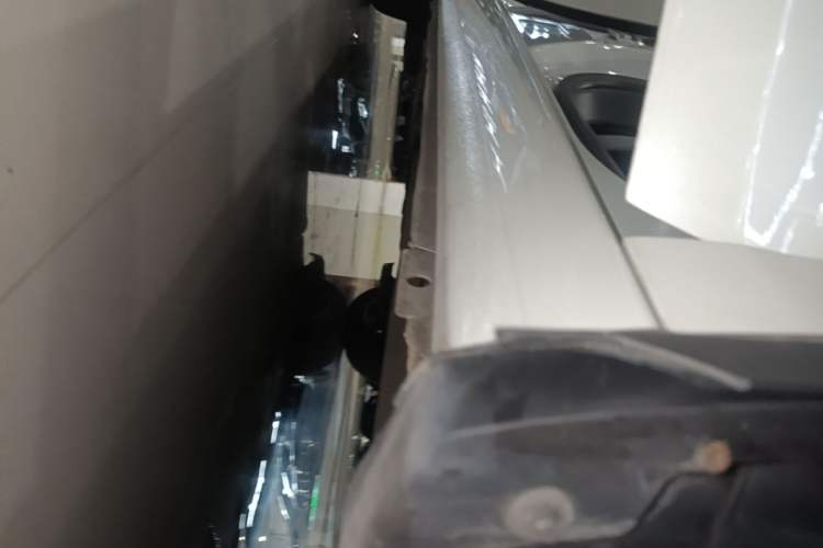 Used Peugeot 408 2016 1.6T Automatic Luxury Edition Right Side Sill