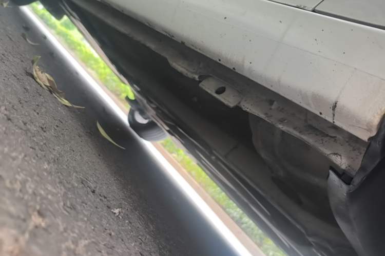 Used Peugeot 408 2016 1.6T Automatic Luxury Edition Right Side Sill