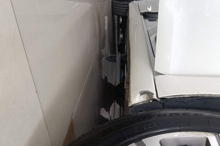 Used Peugeot 408 2016 1.6T Automatic Luxury Edition Right Side Sill