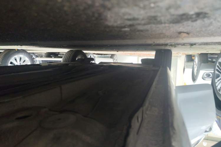 Used Peugeot 408 2016 1.6T Automatic Luxury Edition Right Side Sill