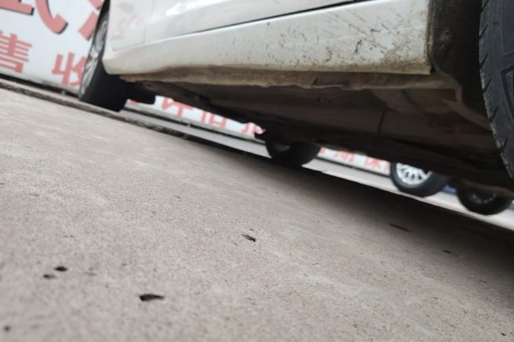 Used Peugeot 408 2016 1.6T Automatic Luxury Edition Right Side Sill