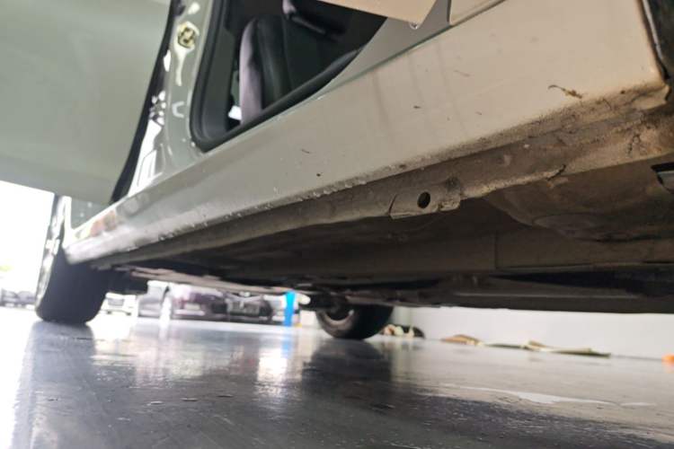 Used Peugeot 408 2016 1.6T Automatic Luxury Edition Right Side Sill