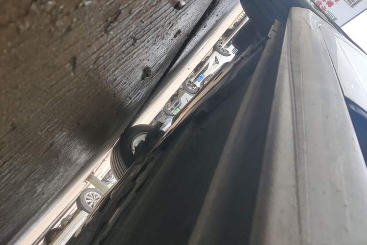 Used Peugeot 408 2016 1.6T Automatic Luxury Edition Right Side Sill