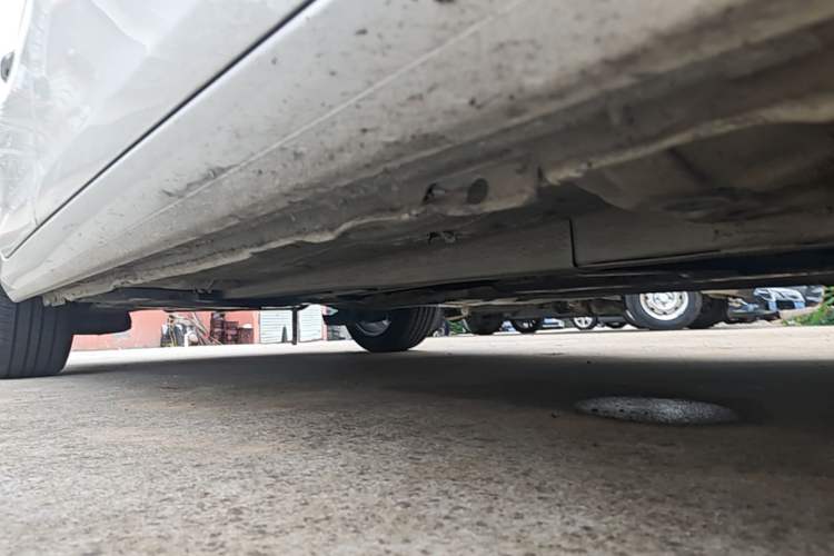 Used Peugeot 408 2016 1.6T Automatic Luxury Edition Right Side Sill