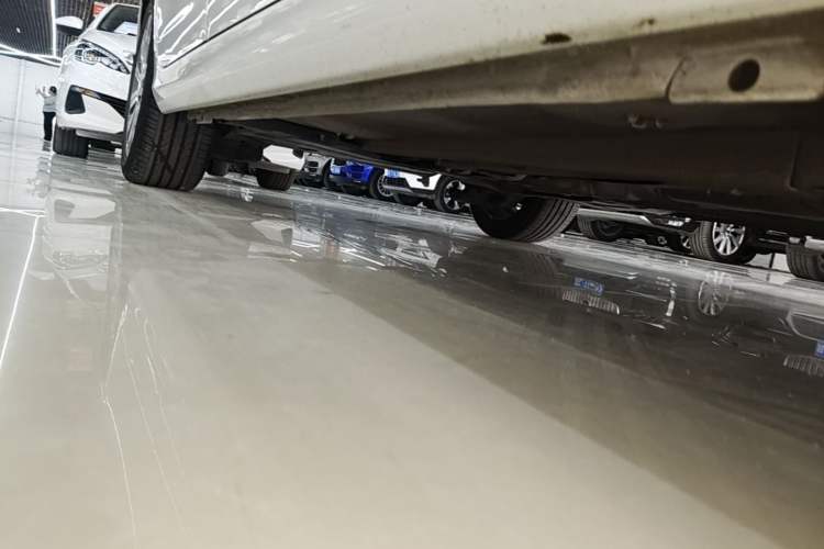 Used Peugeot 408 2016 1.6T Automatic Luxury Edition Right Side Sill