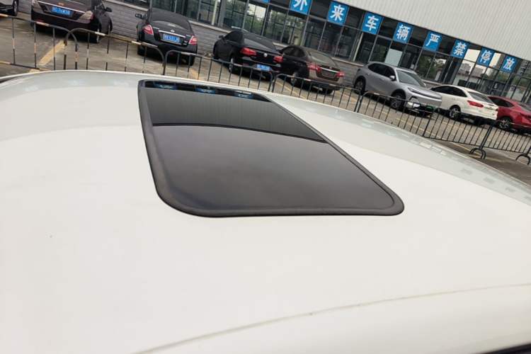 Used Peugeot 408 2016 1.6T Automatic Luxury Edition Roof