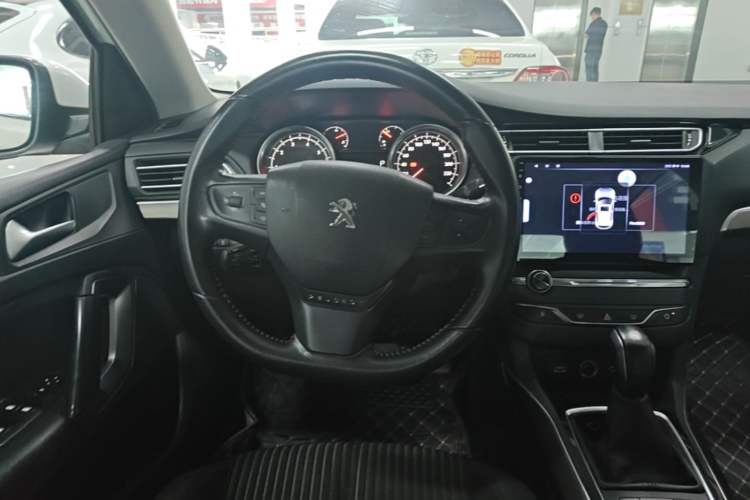Used Peugeot 408 2016 1.6T Automatic Luxury Edition Steering Wheel