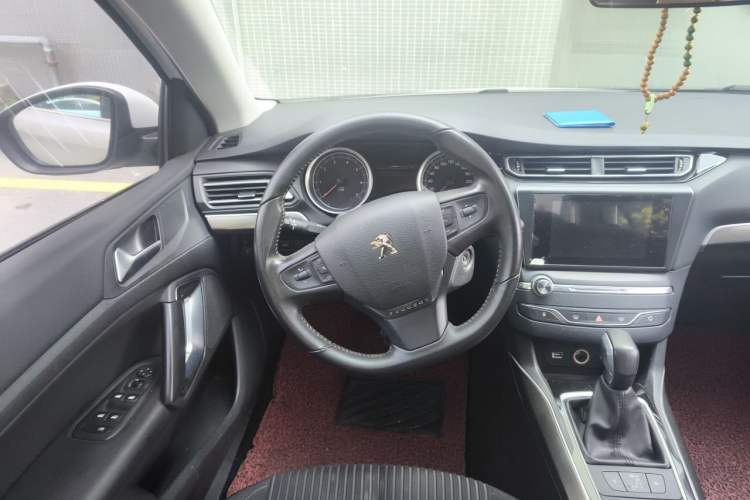 Used Peugeot 408 2016 1.6T Automatic Luxury Edition Steering Wheel