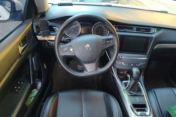 Used Peugeot 408 2016 1.6T Automatic Luxury Edition Steering Wheel