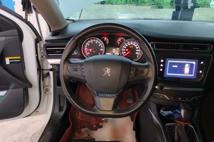 Used Peugeot 408 2016 1.6T Automatic Luxury Edition Steering Wheel