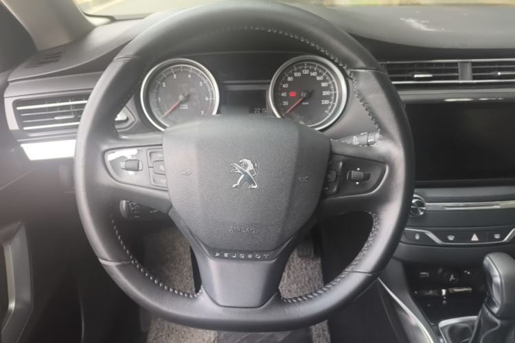 Used Peugeot 408 2016 1.6T Automatic Luxury Edition Steering Wheel