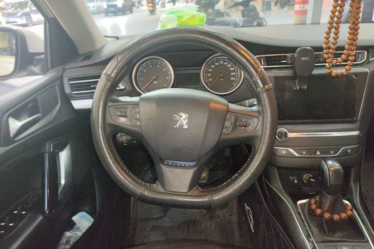 Used Peugeot 408 2016 1.6T Automatic Luxury Edition Steering Wheel