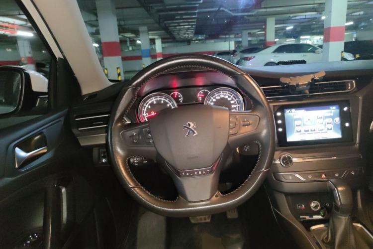Used Peugeot 408 2016 1.6T Automatic Luxury Edition Steering Wheel