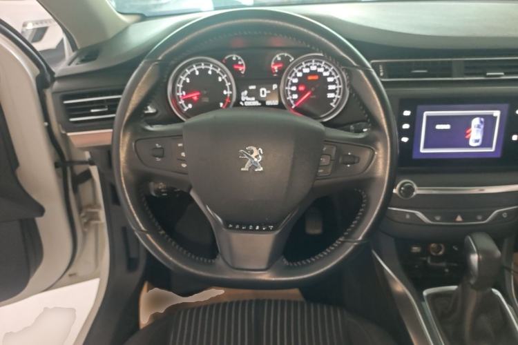 Used Peugeot 408 2016 1.6T Automatic Luxury Edition Steering Wheel
