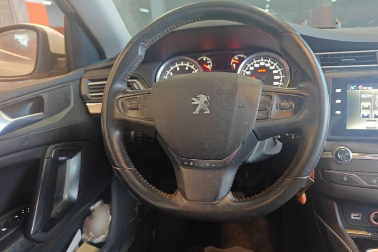 Used Peugeot 408 2016 1.6T Automatic Luxury Edition Steering Wheel