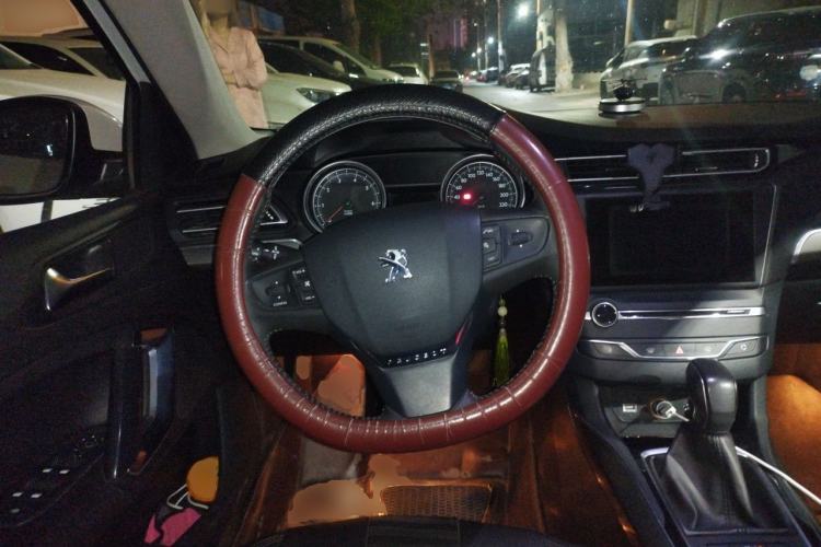 Used Peugeot 408 2016 1.6T Automatic Luxury Edition Steering Wheel