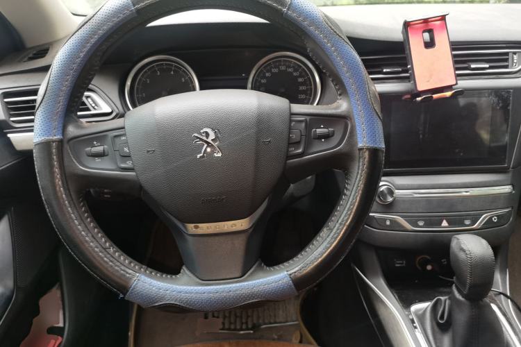Used Peugeot 408 2016 1.6T Automatic Luxury Edition Steering Wheel