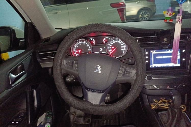 Used Peugeot 408 2016 1.6T Automatic Luxury Edition Steering Wheel