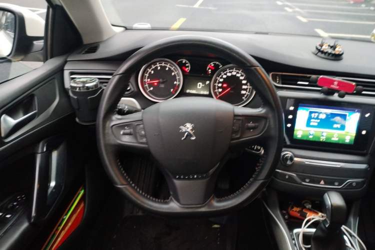 Used Peugeot 408 2016 1.6T Automatic Luxury Edition Steering Wheel