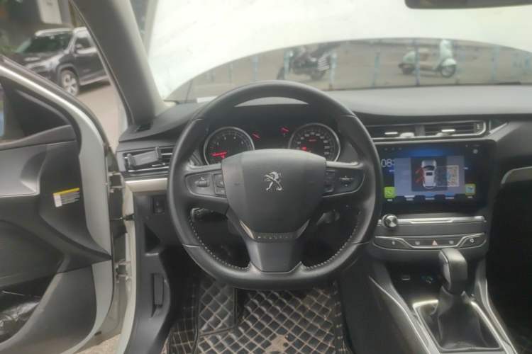 Used Peugeot 408 2016 1.6T Automatic Luxury Edition Steering Wheel