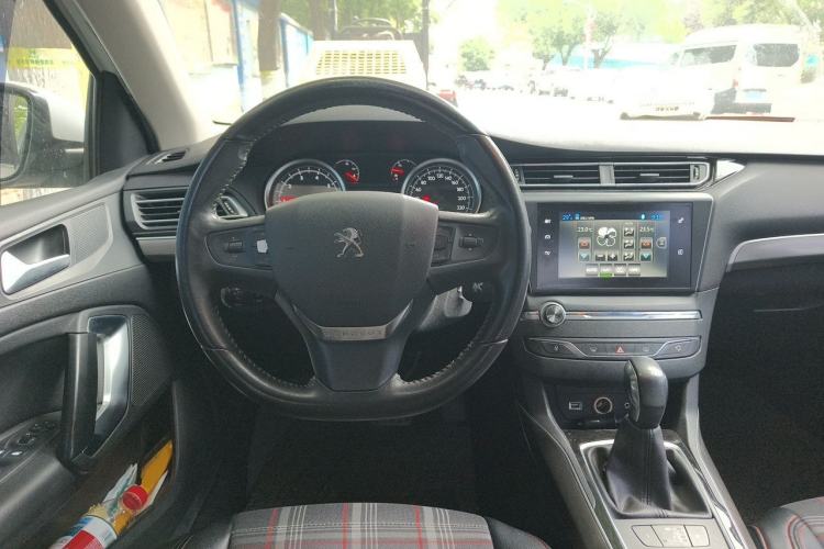 Used Peugeot 408 2016 1.6T Automatic Luxury Edition Steering Wheel