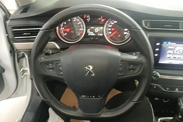 Used Peugeot 408 2016 1.6T Automatic Luxury Edition Steering Wheel