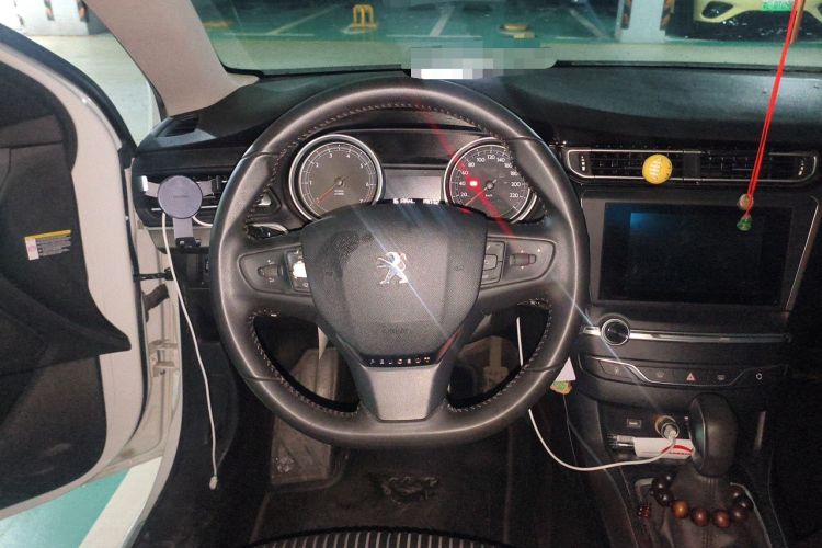 Used Peugeot 408 2016 1.6T Automatic Luxury Edition Steering Wheel