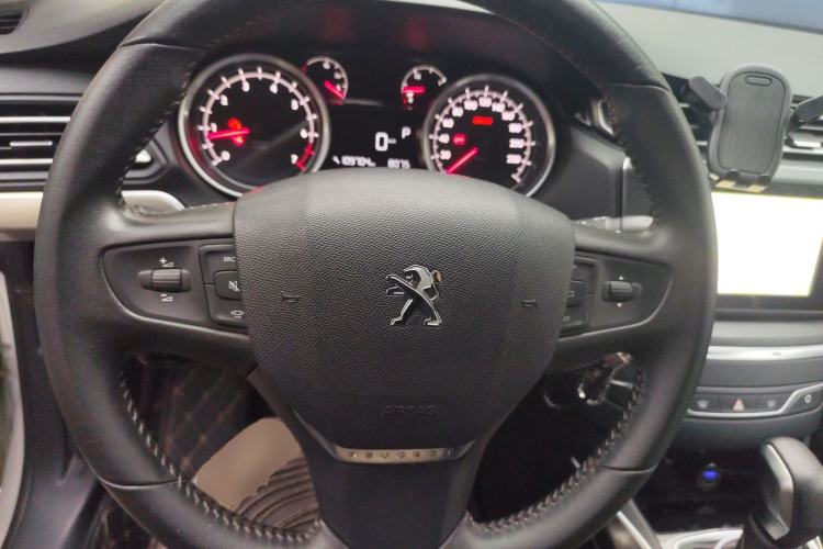 Used Peugeot 408 2016 1.6T Automatic Luxury Edition Steering Wheel