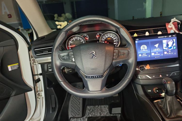 Used Peugeot 408 2016 1.6T Automatic Luxury Edition Steering Wheel