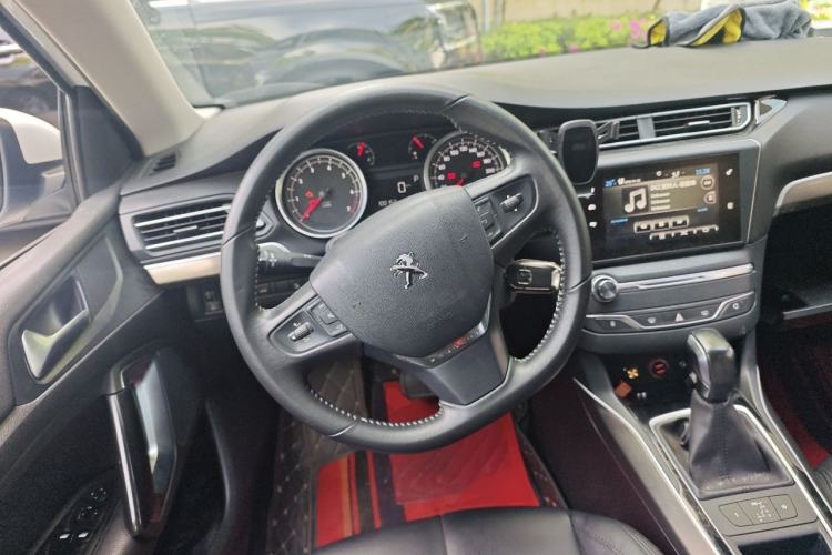 Used Peugeot 408 2016 1.6T Automatic Luxury Edition Steering Wheel