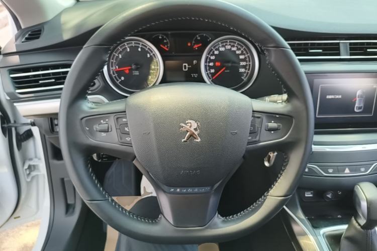 Used Peugeot 408 2016 1.6T Automatic Luxury Edition Steering Wheel