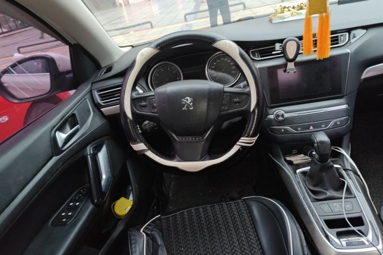 Used Peugeot 408 2016 1.6T Automatic Luxury Edition Steering Wheel