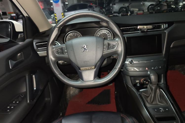 Used Peugeot 408 2016 1.6T Automatic Luxury Edition Steering Wheel