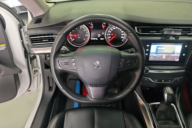 Used Peugeot 408 2016 1.6T Automatic Luxury Edition Steering Wheel