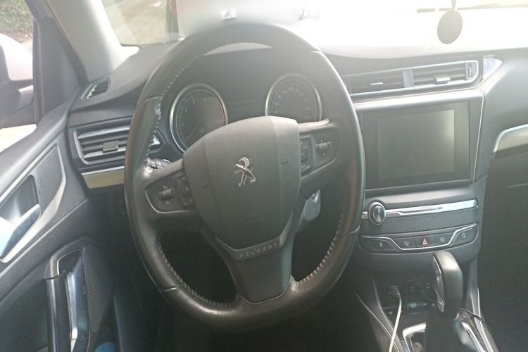 Used Peugeot 408 2016 1.6T Automatic Luxury Edition Steering Wheel