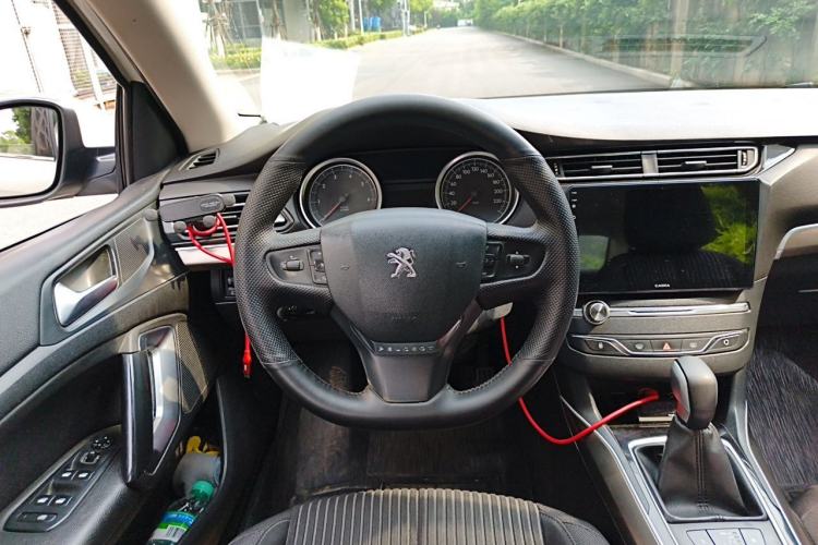 Used Peugeot 408 2016 1.6T Automatic Luxury Edition Steering Wheel