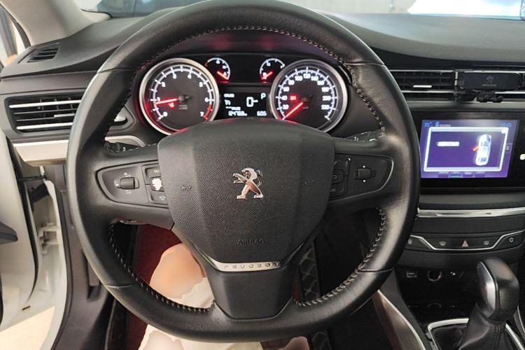 Used Peugeot 408 2016 1.6T Automatic Luxury Edition Steering Wheel