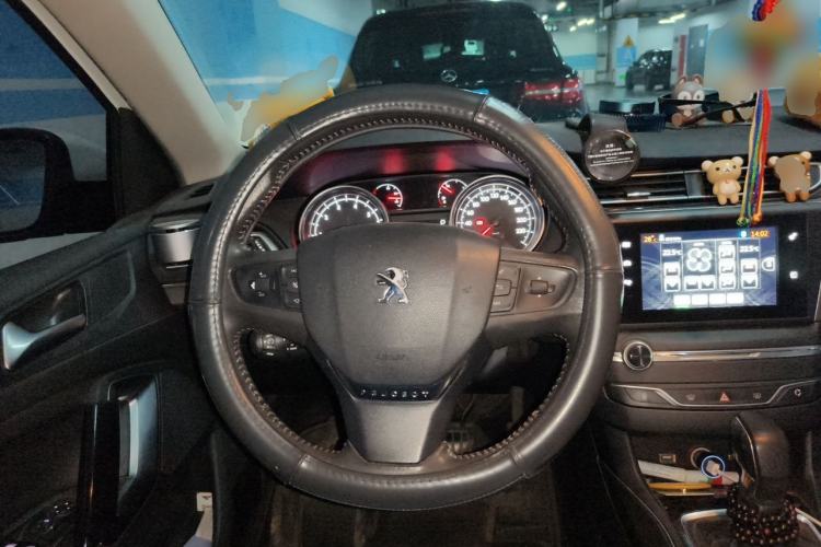 Used Peugeot 408 2016 1.6T Automatic Luxury Edition Steering Wheel