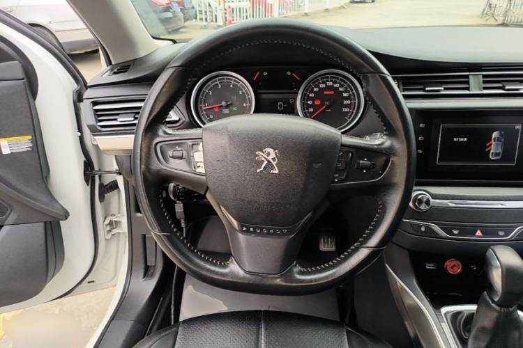 Used Peugeot 408 2016 1.6T Automatic Luxury Edition Steering Wheel