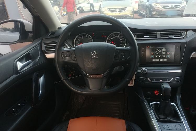 Used Peugeot 408 2016 1.6T Automatic Luxury Edition Steering Wheel